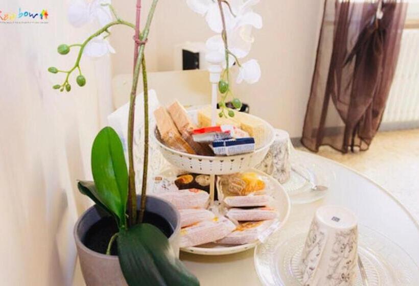 اتاق لوکس با بالکن, Residenza Matteotti