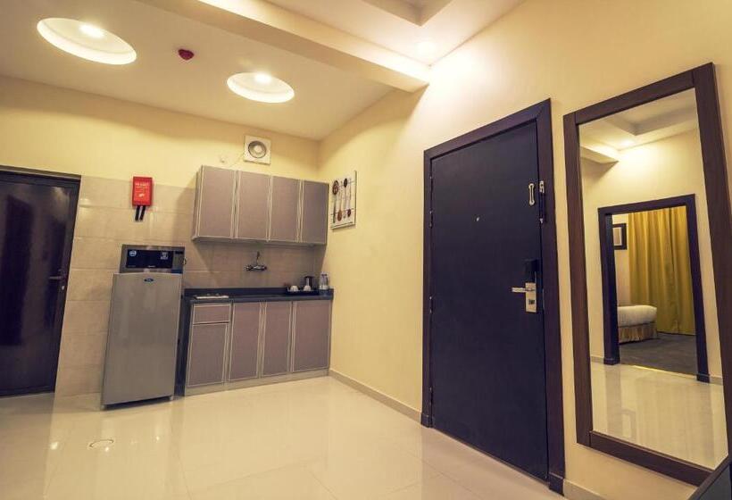 דירת שני חדרים, سكناي آجا للأجنحة الفندقية