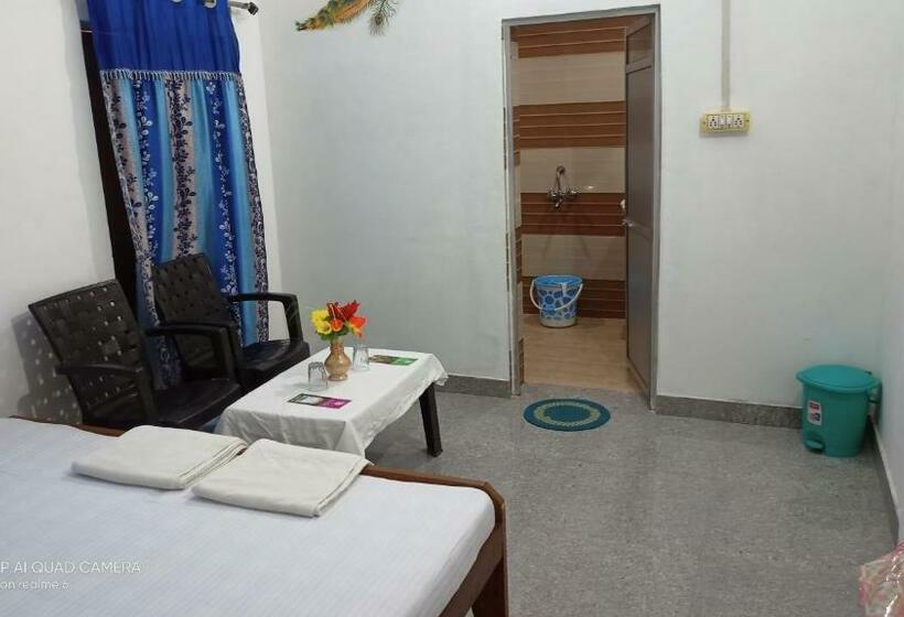 اتاق لوکس با چشم‌انداز شهر, Hostel Buddha Khajuraho