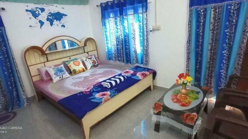 اتاق لوکس با چشم‌انداز شهر, Hostel Buddha Khajuraho