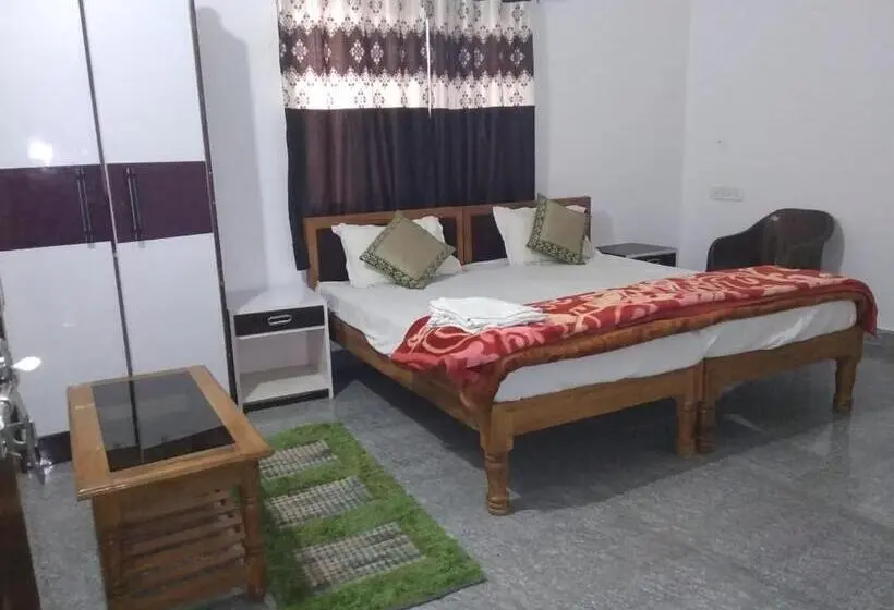 バス共有のスタンダードルーム, Hostel Buddha Khajuraho