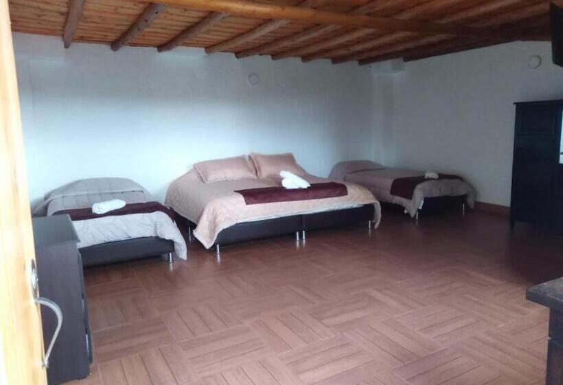 חדר לארבעה סטנדרטי עם נוף לגינה, Campestre Inaoska Ecospa