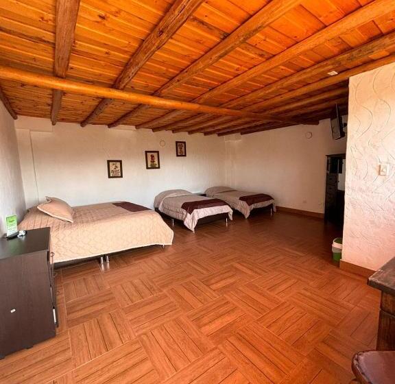 חדר לארבעה סטנדרטי עם נוף לגינה, Campestre Inaoska Ecospa