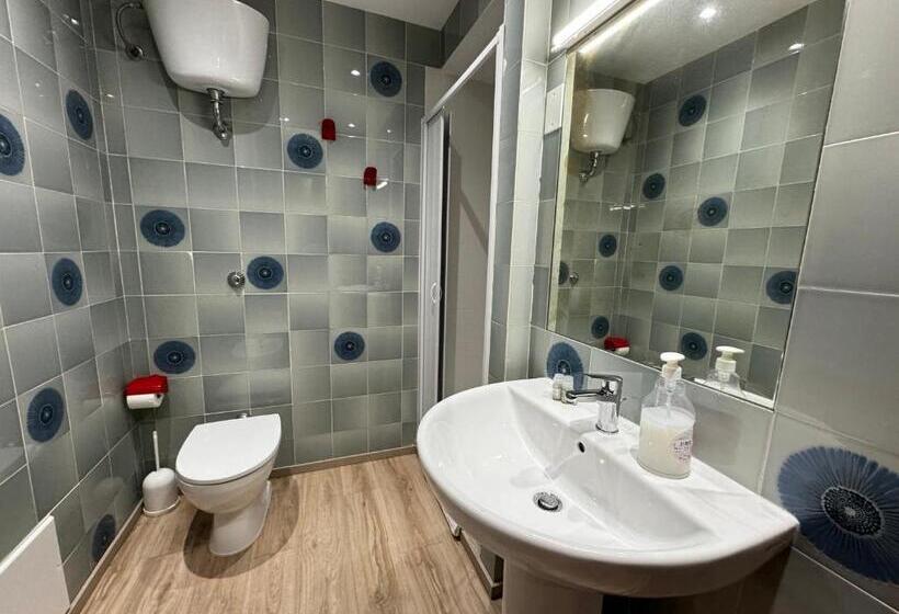 חדר משפחתי, Art Villa Del Poggio