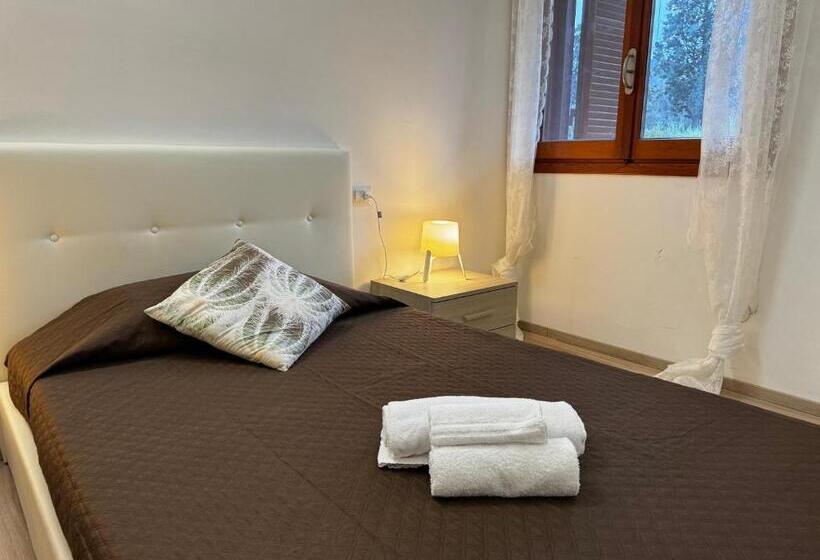 חדר משפחתי, Art Villa Del Poggio