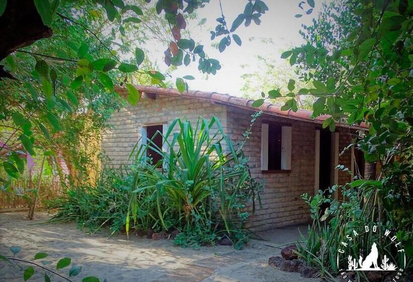 جناح, Pousada Casa Do Wolf