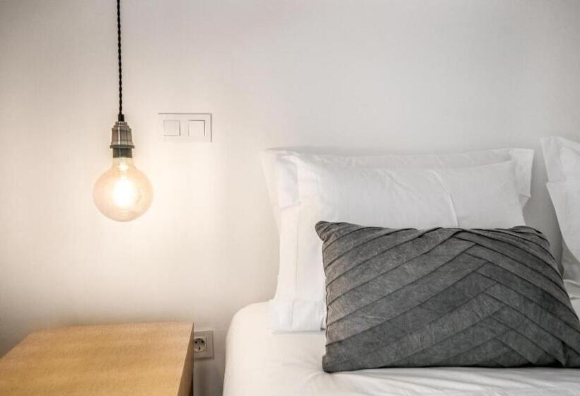 Quarto Superior Vista Piscina, Saldanha Pool & Garden