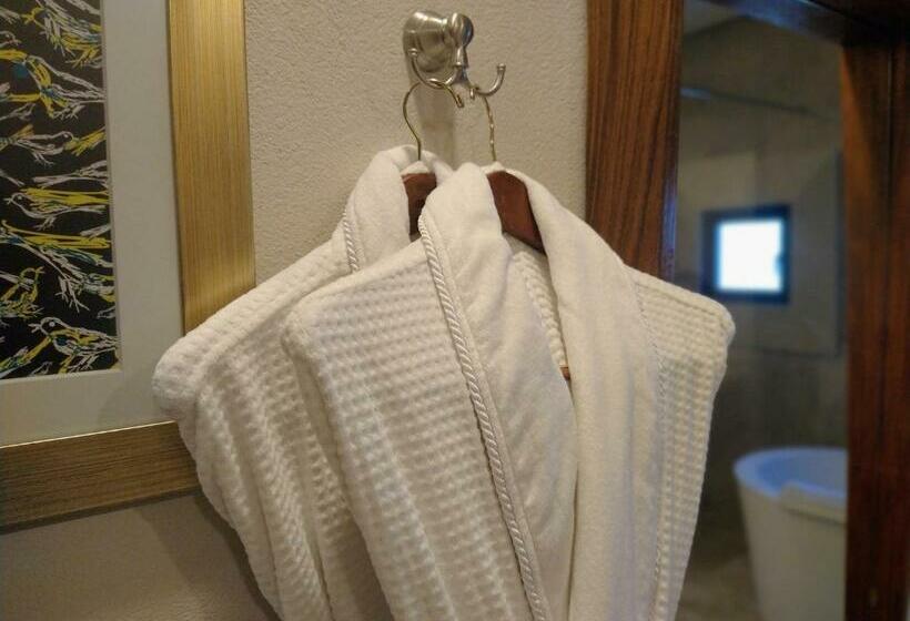 סוויטה נוף לבריכה, Xaha Villas Suites & Golf Resort