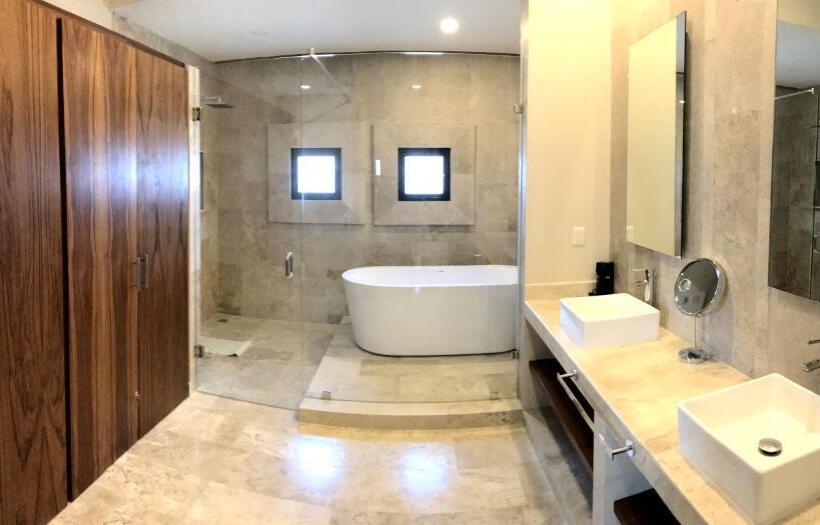 סוויטה נוף לבריכה, Xaha Villas Suites & Golf Resort