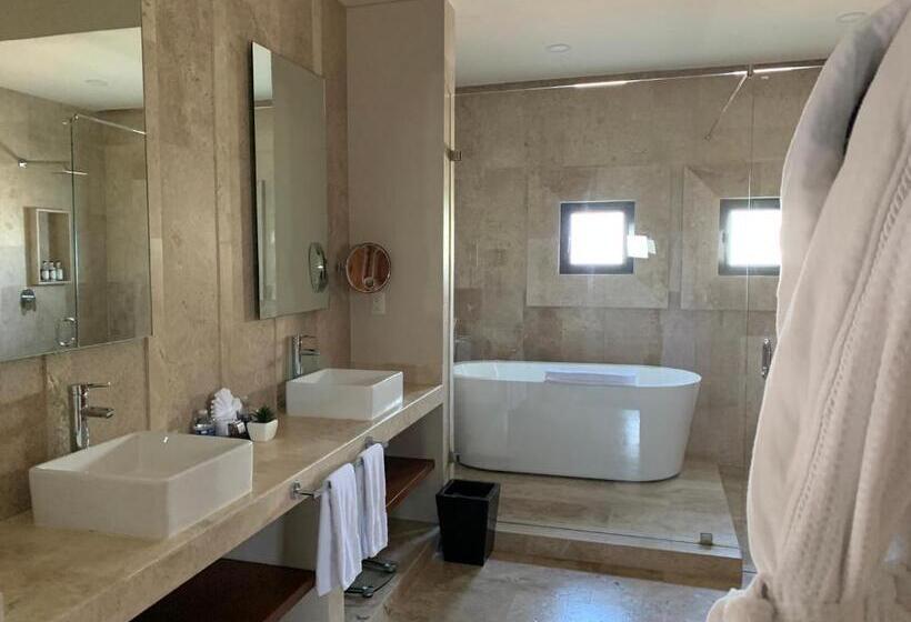 סוויטה נוף לבריכה, Xaha Villas Suites & Golf Resort