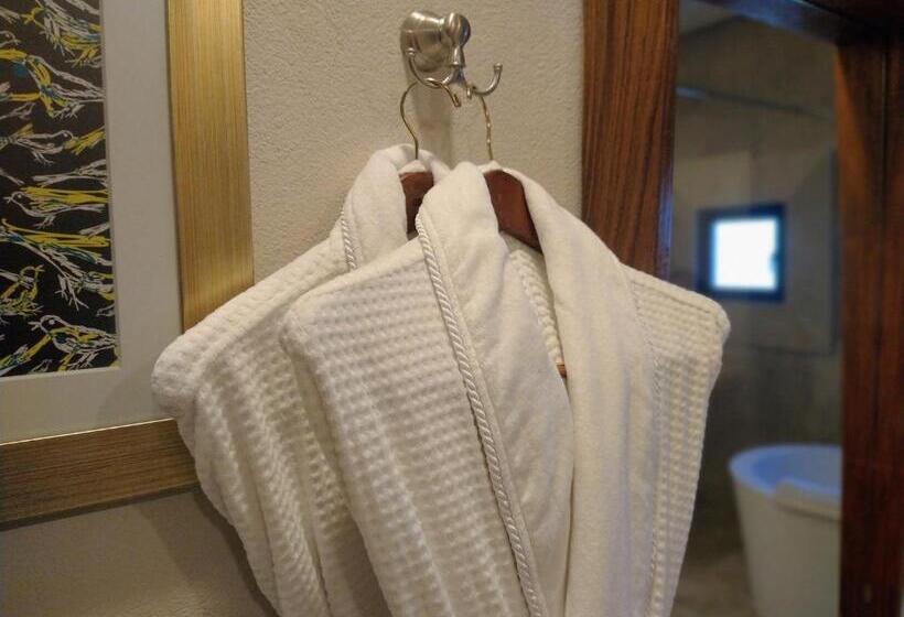 סוויטה נשיאותית, Xaha Villas Suites & Golf Resort