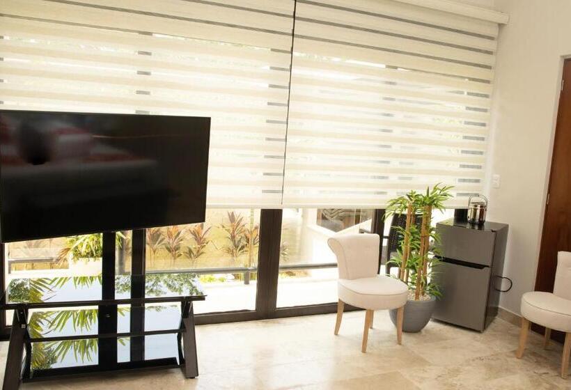 סוויטה נוף לבריכה, Xaha Villas Suites & Golf Resort