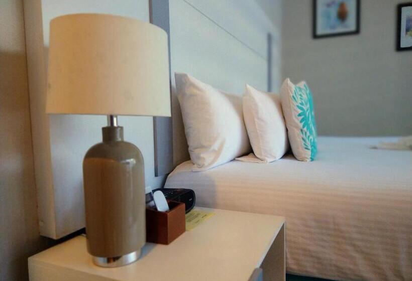 סוויטה נוף לבריכה, Xaha Villas Suites & Golf Resort