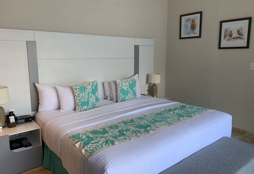 סוויטה נוף לבריכה, Xaha Villas Suites & Golf Resort