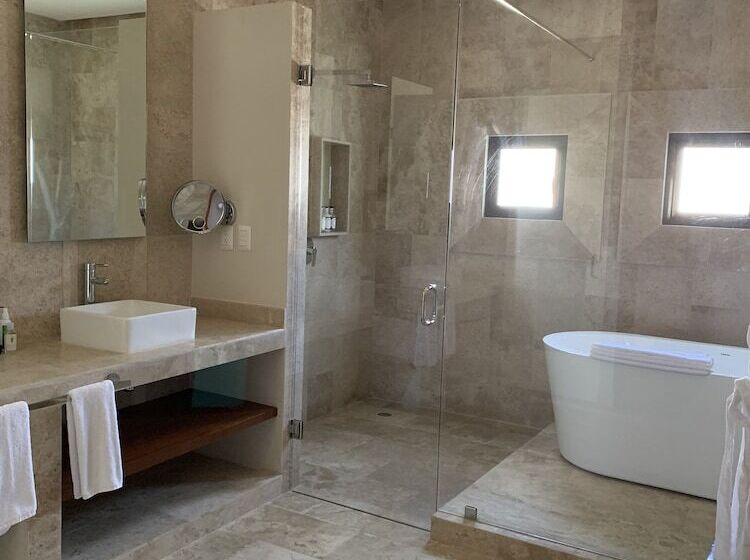 סוויטה נוף לבריכה, Xaha Villas Suites & Golf Resort