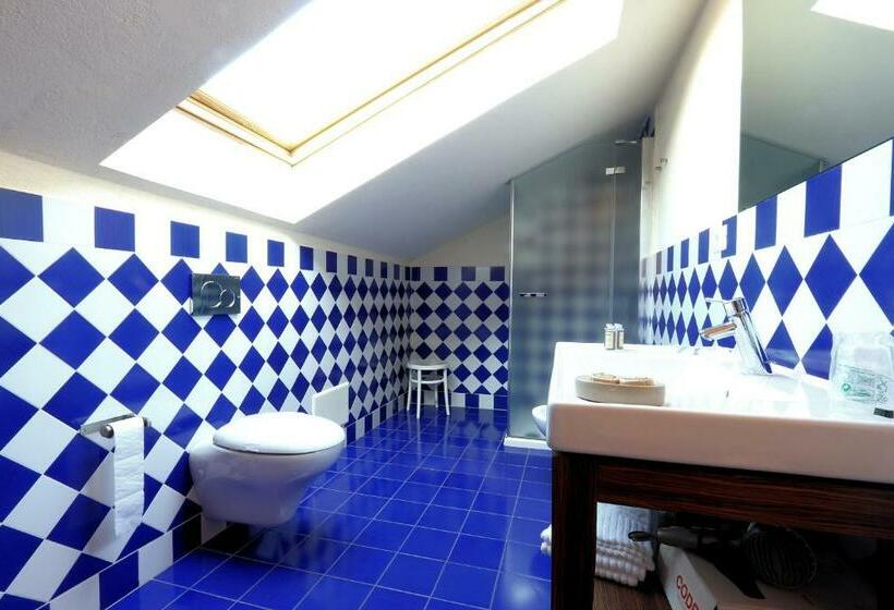 キングサイズベッドのスタンダードルーム, Felicin  Villa Stella