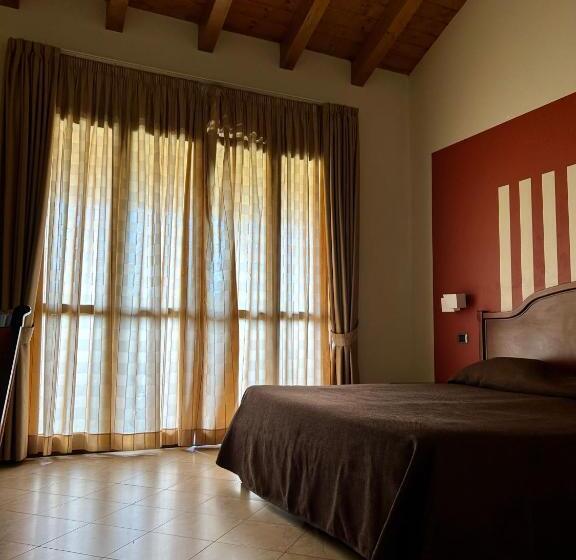 اتاق لوکس با چشمانداز دریاچه, Ristorante Mariuccia Varese