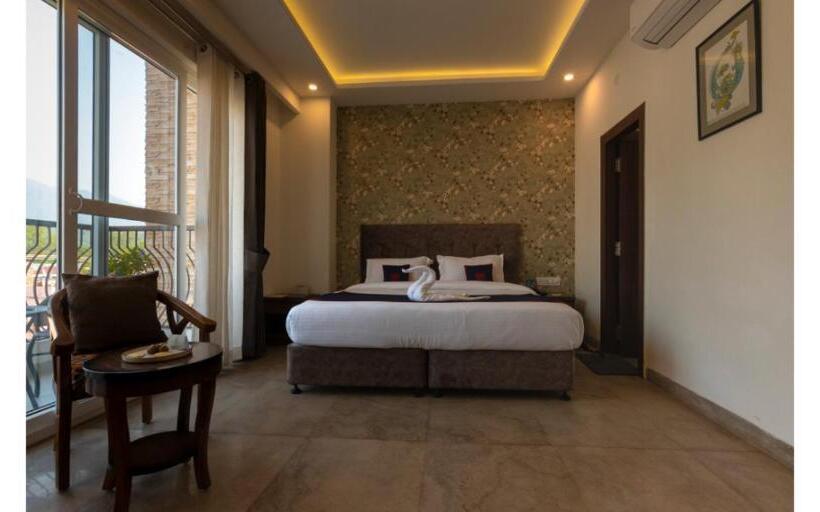 标准间带阳台, Holywater By Ganga Kinare