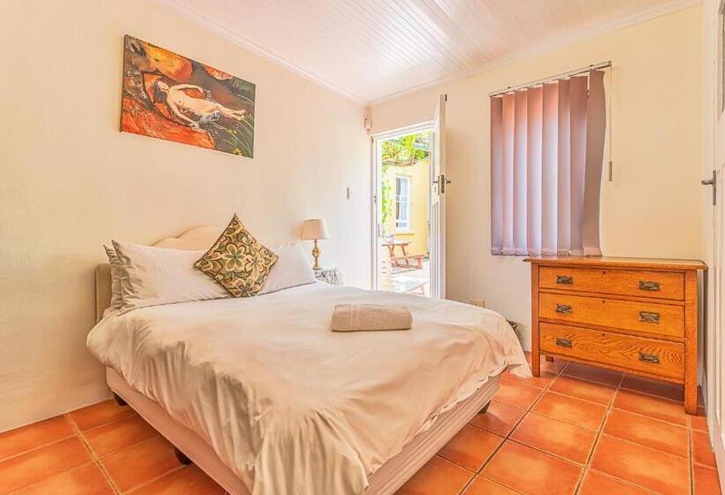 סוויטה משפחתית, Fernando S The Grange