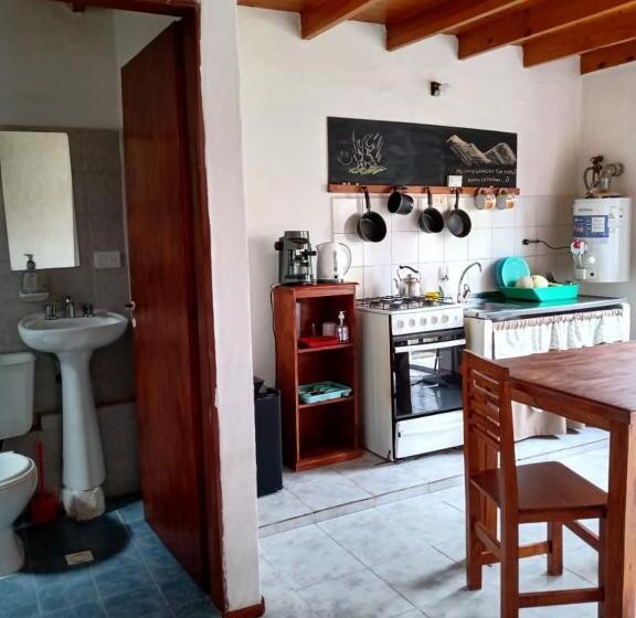 1ベッドルームアパートメント, The Blue Glacier