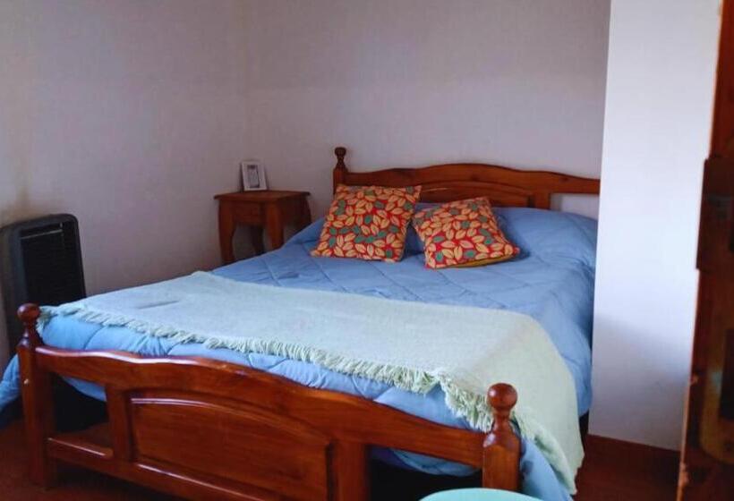 2ベッドルームアパートメント, The Blue Glacier