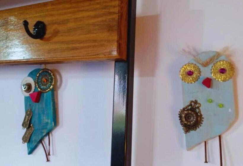 2ベッドルームアパートメント, The Blue Glacier