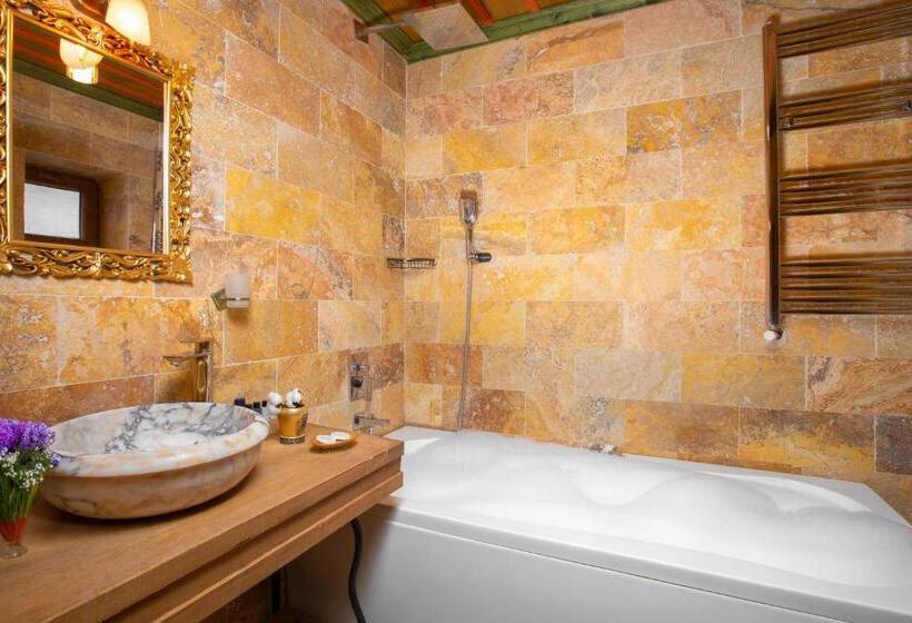 Трехместный Номер Deluxe, Katapa Stone House