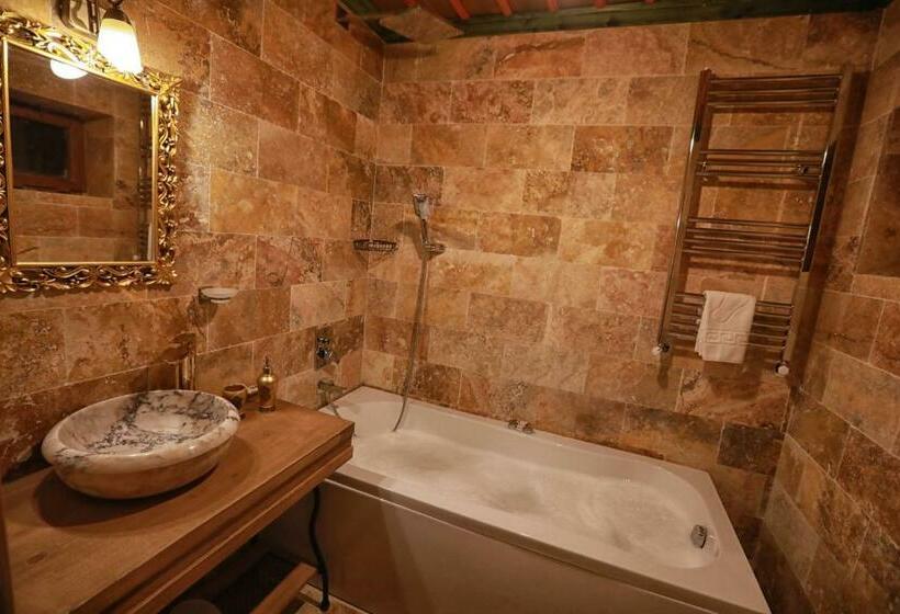 수피리어 트리플 룸, Katapa Stone House