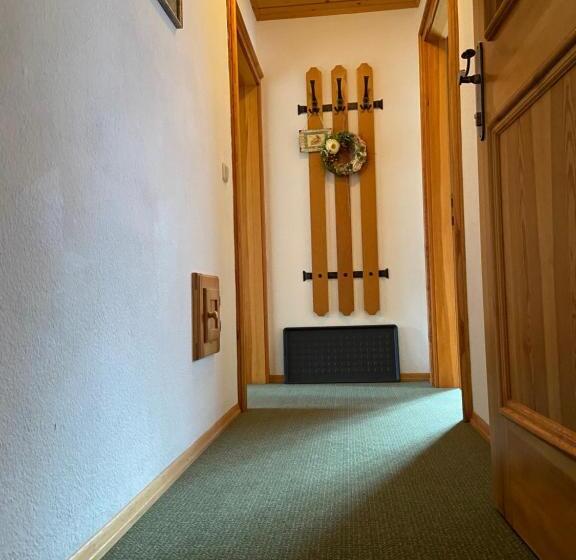 جناح عائلي, Haus Sperleiten