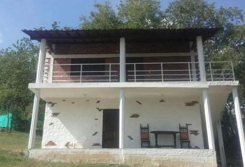 اتاق خانوادگی, Hostal Finca Palermo