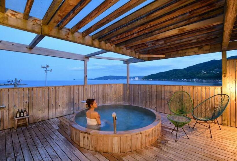 חדר משפחתי נוף לגינה, 旅乃家 宇佐美温泉 海ホテル 本館ーアネックス館