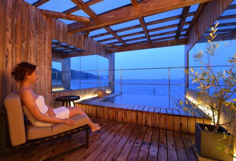 חדר סטנדרט עם נוף, 旅乃家 宇佐美温泉 海ホテル 本館ーアネックス館