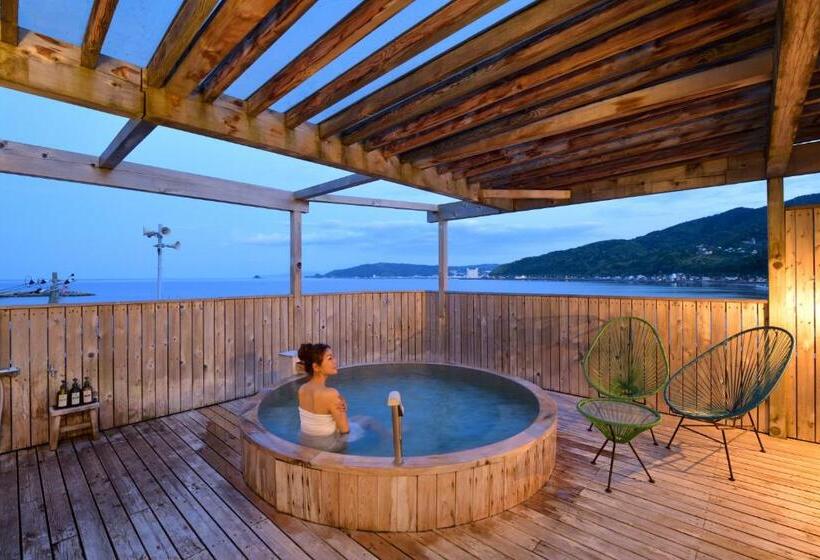 חדר משפחתי נוף לים, 旅乃家 宇佐美温泉 海ホテル 本館ーアネックス館