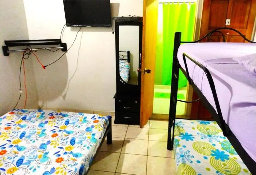 スタンダード４人部屋, San Gil Nómada