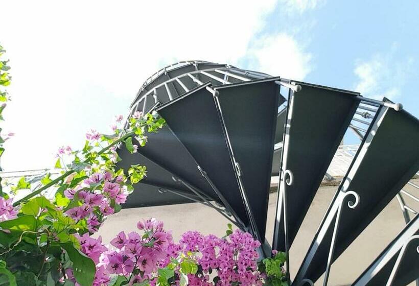 آپارتمان 1 خوابه با چشمانداز دریا, Apartment Mint&rose