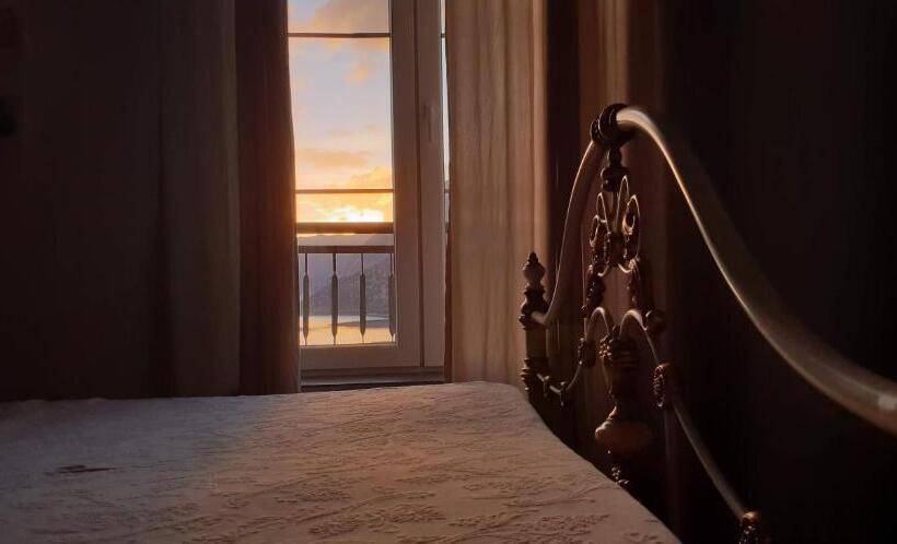 آپارتمان 1 خوابه با چشمانداز دریا, Apartment Mint&rose