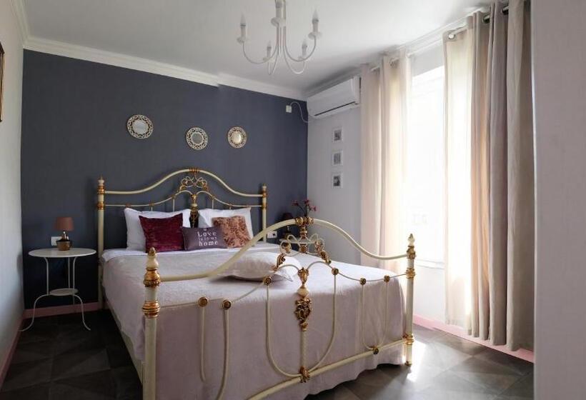 آپارتمان 1 خوابه با چشمانداز دریا, Apartment Mint&rose