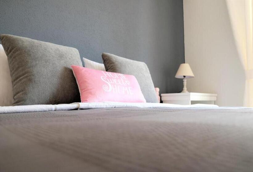 آپارتمان 1 خوابه با چشم‌انداز دریا, Apartment Mint&rose