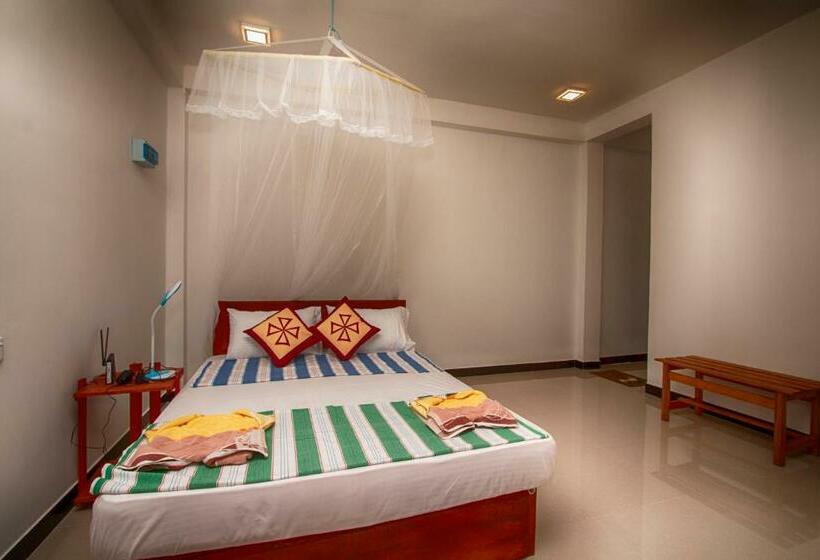 베이직 3인 룸, Dulmini Homestay