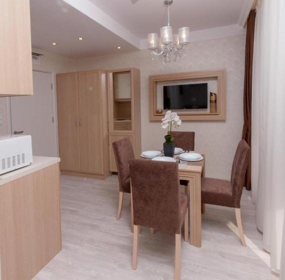 标准工作室, Harmony Suites Grand Resort