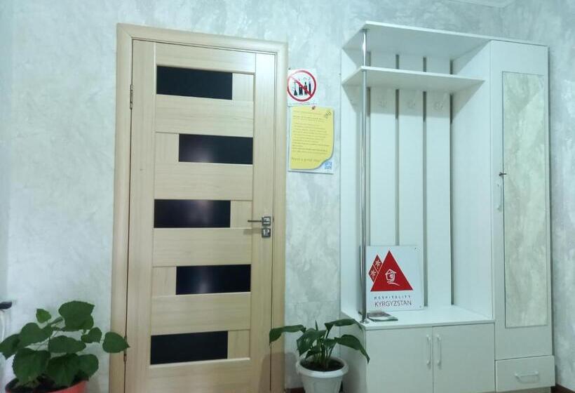 اتاق استاندارد سه نفره, Dasha Guest House