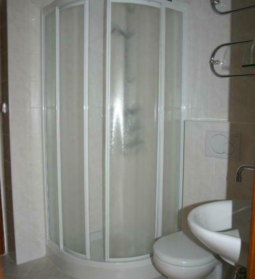 スタンダード４人部屋, Pension Siesta