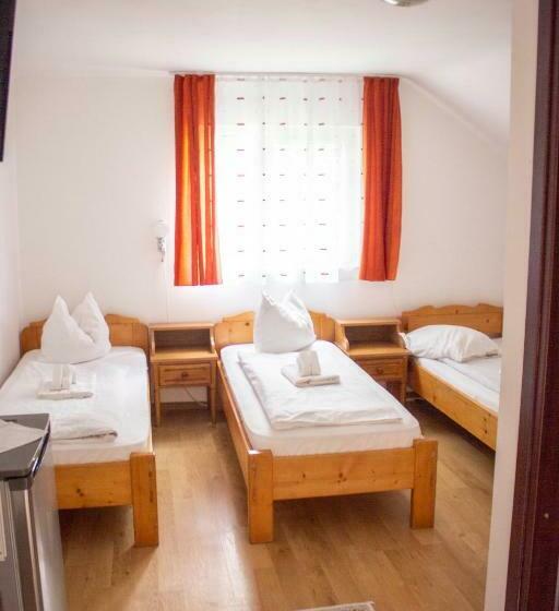 غرفة قياسية ثلاثية, Pensiunea Mariana