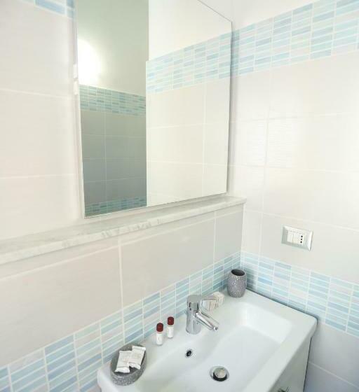 バスタブ付きスタンダードルーム, Il Viaggiatore Via Rimini Serapo