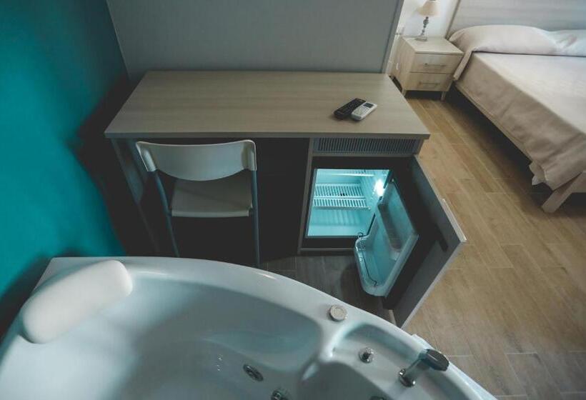 バスタブ付きスタンダードルーム, Il Viaggiatore Via Rimini Serapo