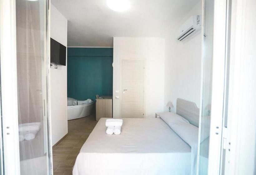 バスタブ付きスタンダードルーム, Il Viaggiatore Via Rimini Serapo