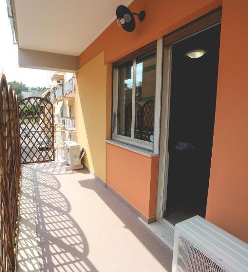 スタンダードルーム, Il Viaggiatore Via Rimini Serapo