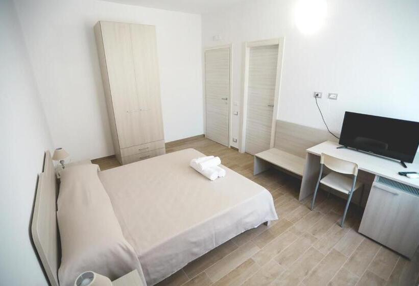 Трехместный Номер Комфорт, Il Viaggiatore Via Rimini Serapo