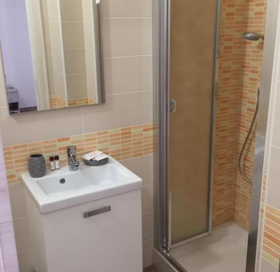 スタンダードルーム, Il Viaggiatore Via Rimini Serapo