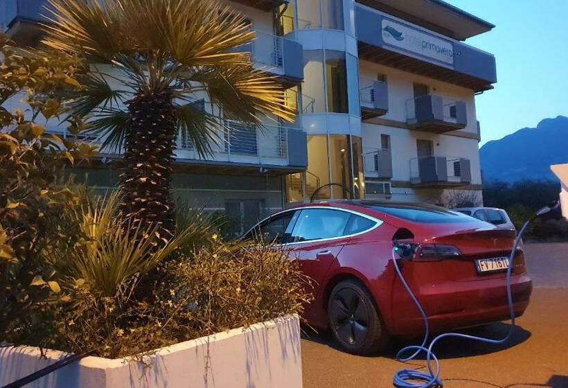 带2个卧室的公寓, Primavera Apartmentsuites